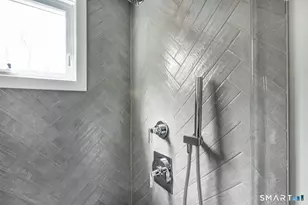 53 Hoyt St, Darien, CT 06820 - Photo 23