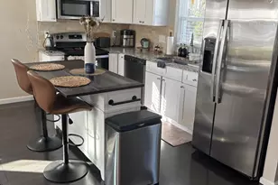 130 Round Hill Rd, Meriden, CT 06450 - Photo 9