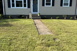 130 Round Hill Rd, Meriden, CT 06450 - Photo 1