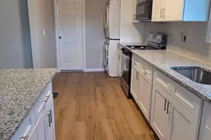 126 Tremont St, Ansonia, CT 06401 - Photo 9