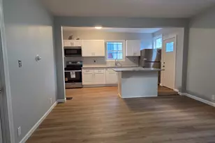 126 Tremont St, Ansonia, CT 06401 - Photo 5