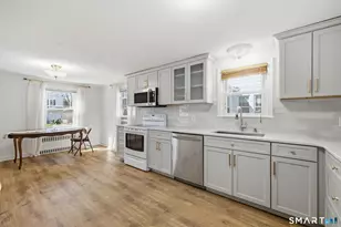 104 Price Blvd, West Hartford, CT 06119 - Photo 5