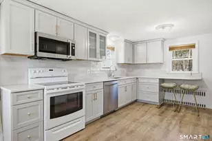 104 Price Blvd, West Hartford, CT 06119 - Photo 3