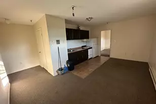 1660 E Main St, Waterbury, CT 06705 - Photo 23