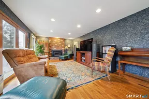 22 Knollwood Dr, Fairfield, CT 06824 - Photo 9