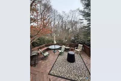 22 Knollwood Drive, Fairfield, CT 06824 - Photo 3