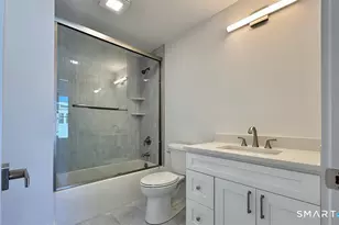 25A Village Rd, Milford, CT 06460 - Photo 17