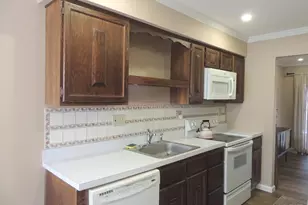 124 S Montowese St, Branford, CT 06405 - Photo 5