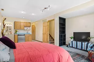 173 Russo Ave, East Haven, CT 06512 - Photo 27