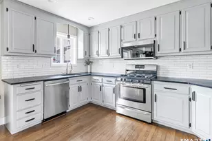 51 Roberts St, Shelton, CT 06484 - Photo 3