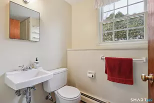 2 Redbird Ln, Norwalk, CT 06854 - Photo 9