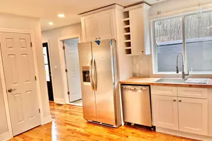 44 Main St, Essex, CT 06409 - Photo 5