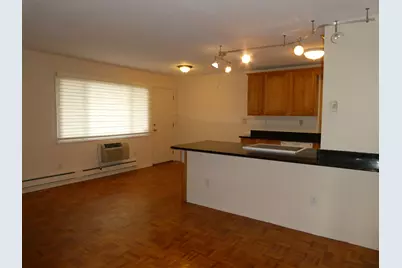 203 West Walk, West Haven, CT 06516 - Photo 5