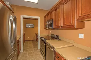 26 School House Dr, West Hartford, CT 06110 - Photo 25