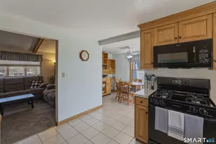 88 Brookview Ave, Waterbury, CT 06706 - Photo 5