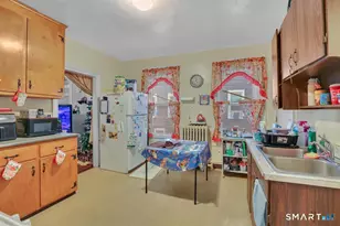 23 Summer St, Waterbury, CT 06704 - Photo 7