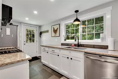 32 Lakeview Drive, Bethlehem, CT 06751 - Photo 7