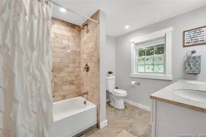 32 Lakeview Drive, Bethlehem, CT 06751 - Photo 9