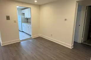 70 Farmington Ave, New London, CT 06320 - Photo 9