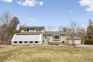 5 Burnham St, Berlin, CT 06037 - Photo 1