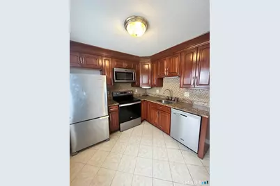 25 Padanaram Road #APT 14, Danbury, CT 06811 - Photo 5