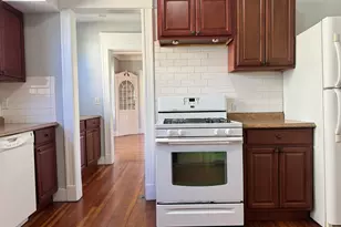 814 Orange St, New Haven, CT 06511 - Photo 3