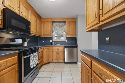 135 New Britain Avenue #5, Plainville, CT 06062 - Photo 5