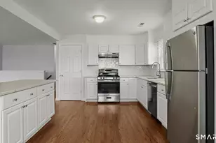 27 High St, Greenwich, CT 06830 - Photo 3