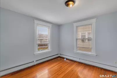 382 Vine Street, Hartford, CT 06112 - Photo 17