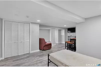 382 Vine Street, Hartford, CT 06112 - Photo 25