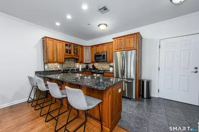 60 Maple Street #APT 17, Branford, CT 06405 - Photo 9