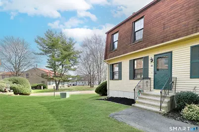 35 Bay Path Way #35, Branford, CT 06405 - Photo 3