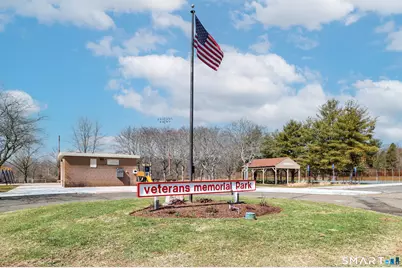 35 Bay Path Way #35, Branford, CT 06405 - Photo 25