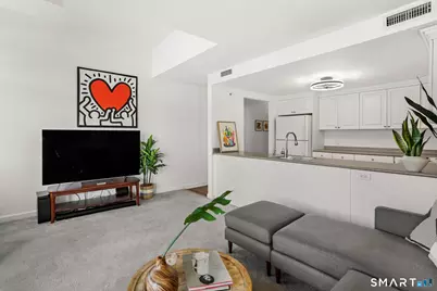 3250 Fairfield Avenue #APT 302, Bridgeport, CT 06605 - Photo 3