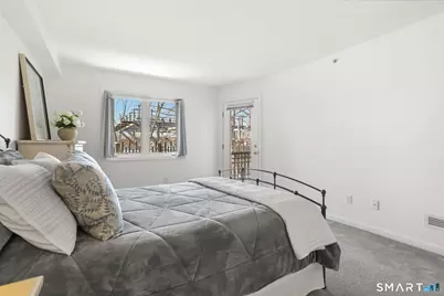 3250 Fairfield Avenue #APT 302, Bridgeport, CT 06605 - Photo 13