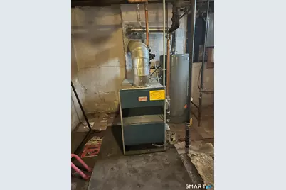 70 Judwin Avenue, New Haven, CT 06515 - Photo 17