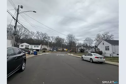 70 Judwin Avenue, New Haven, CT 06515 - Photo 29