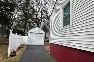 70 Judwin Ave, New Haven, CT 06515 - Photo 23