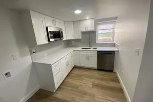 95 Marcel St, Bridgeport, CT 06606 - Photo 21