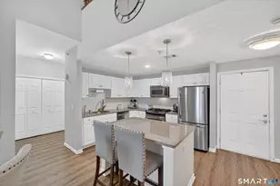 25 Adams Ave, Stamford, CT 06902 - Photo 9