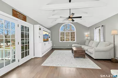 134 Killian Avenue, Trumbull, CT 06611 - Photo 9