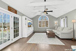 134 Killian Ave, Trumbull, CT 06611 - Photo 9