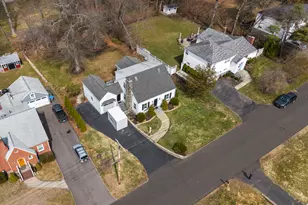 134 Killian Ave, Trumbull, CT 06611 - Photo 31