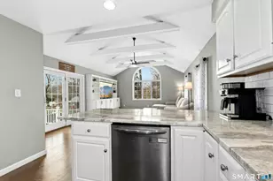 134 Killian Ave, Trumbull, CT 06611 - Photo 5