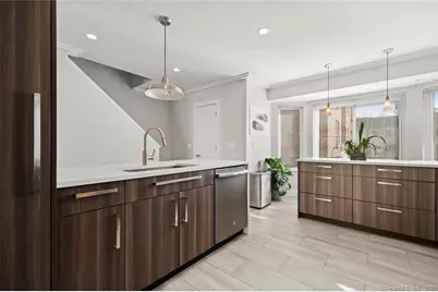 1611 Washington Boulevard #APT 6, Stamford, CT 06902 - Photo 5