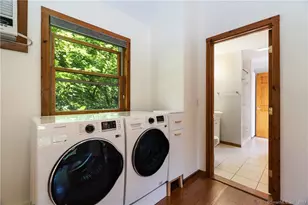 222 State Route 37, New Fairfield, CT 06812 - Photo 11