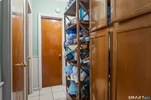 160 Springdale Ave, Meriden, CT 06451 - Photo 9