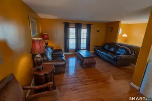 37 Autumn Ln, East Hartford, CT 06108 - Photo 11