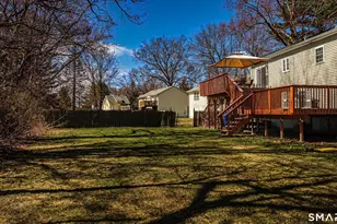 37 Autumn Ln, East Hartford, CT 06108 - Photo 7