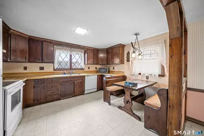 9 Foxcroft Road, Enfield, CT 06082 - Photo 11